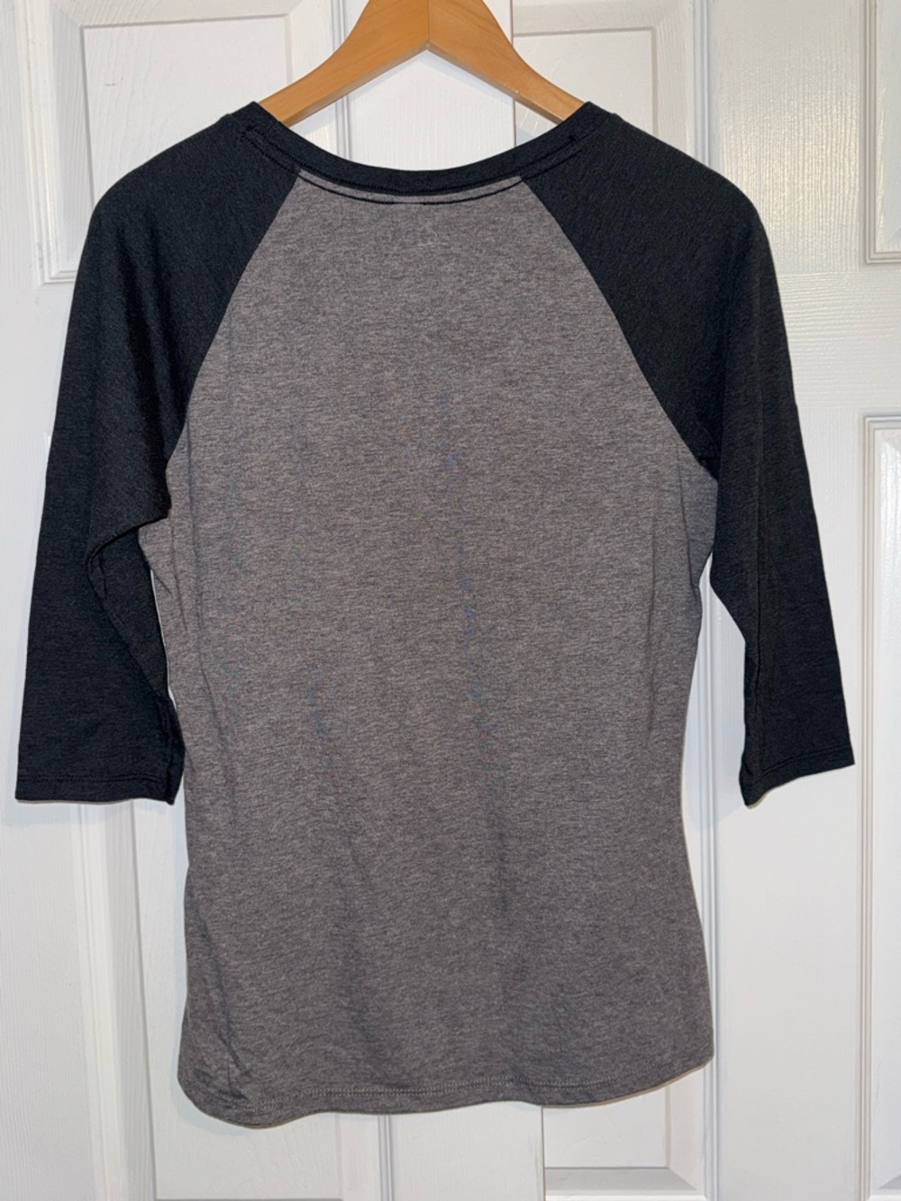 Atlantic City Irish Pub Graphic Tee Small Raglan 3/4 Sleeve Gray Black - Picture 4 of 4